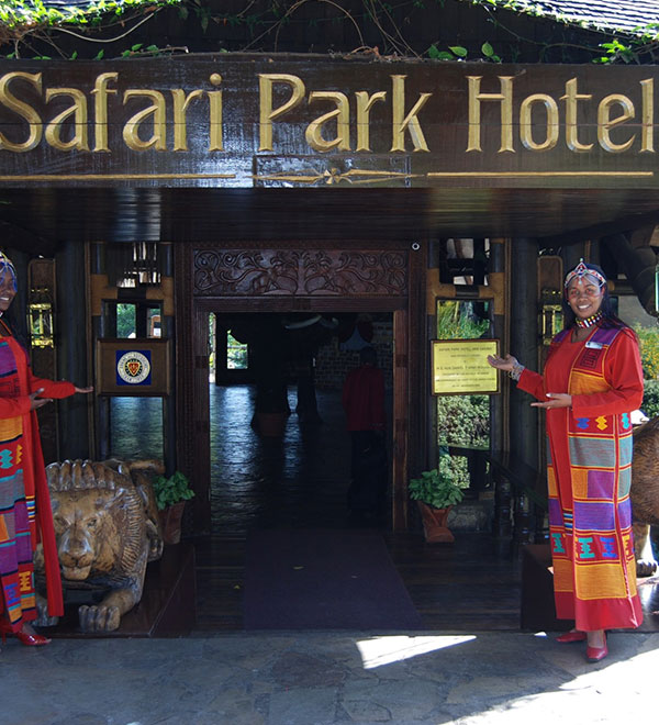 safari park hotel logo