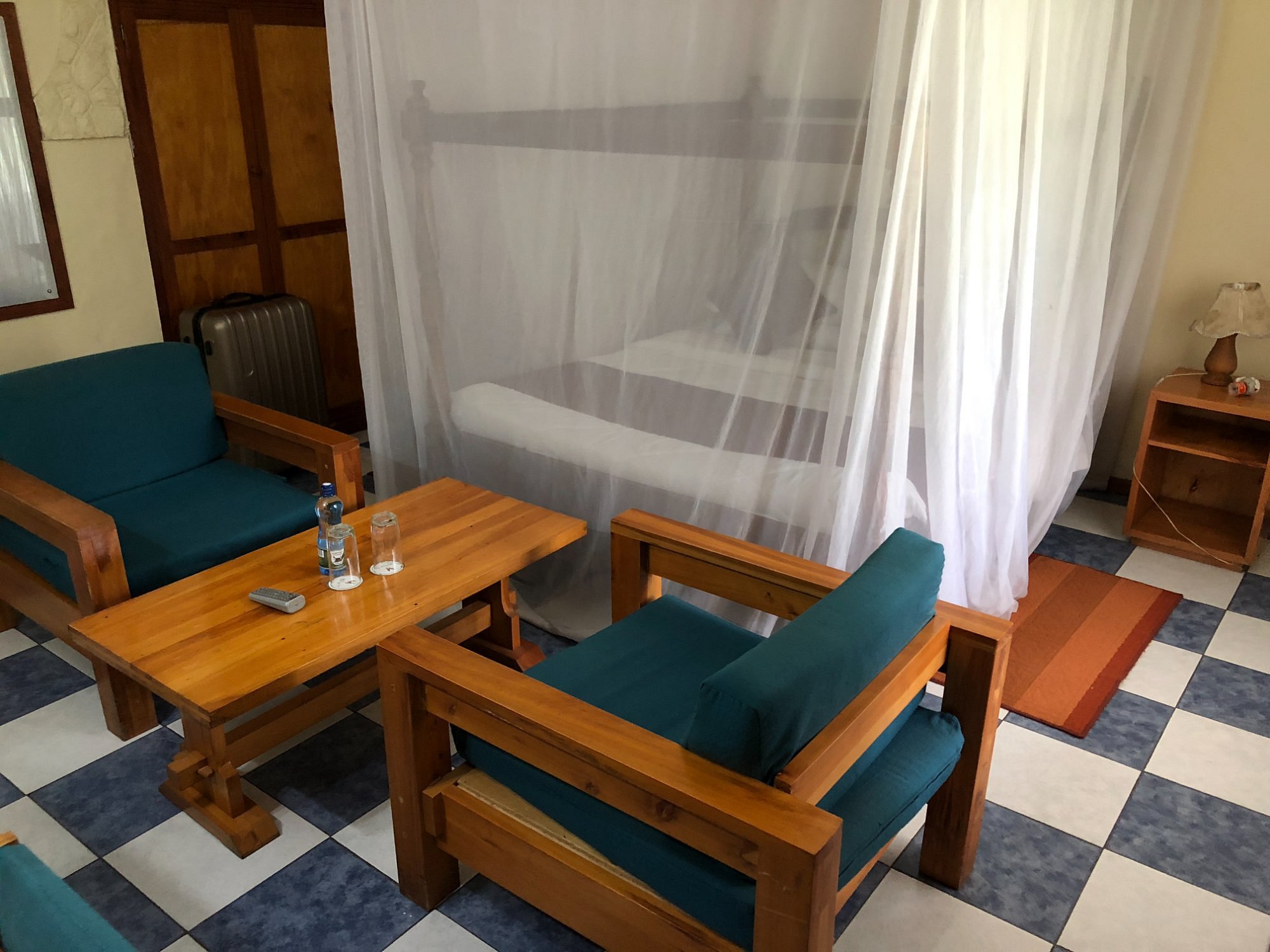 Fish Eagle Inn and Campsite