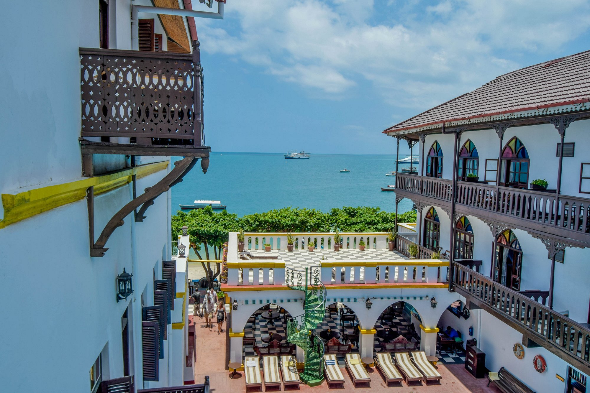 Tembo House Hotel