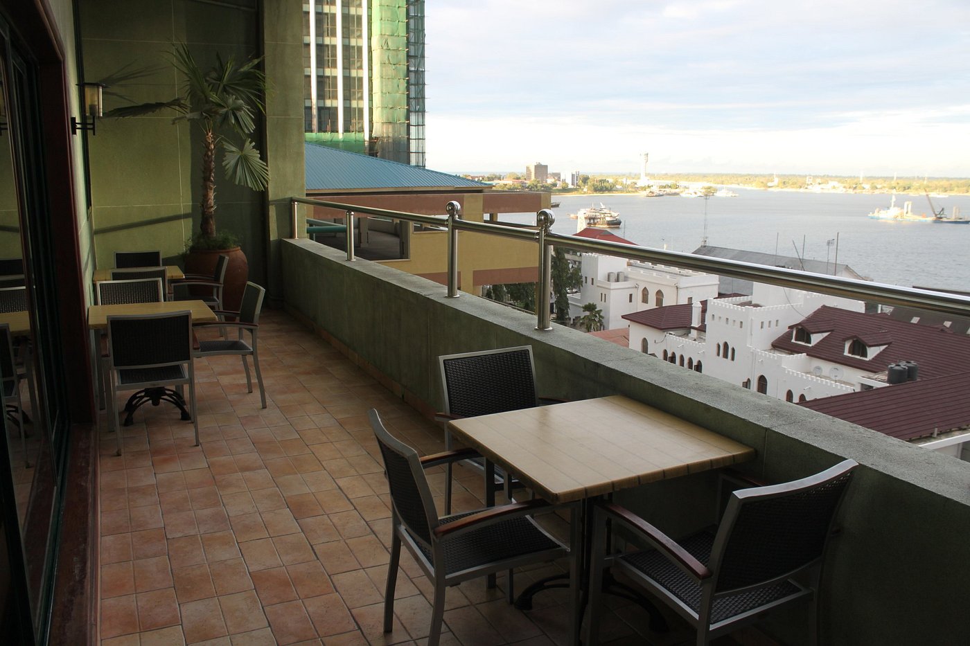 Harbour View Suites image 2