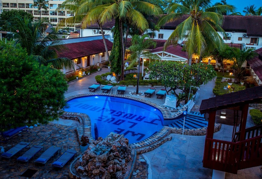 Best Western Jangwani Sea Breeze Resort image 1
