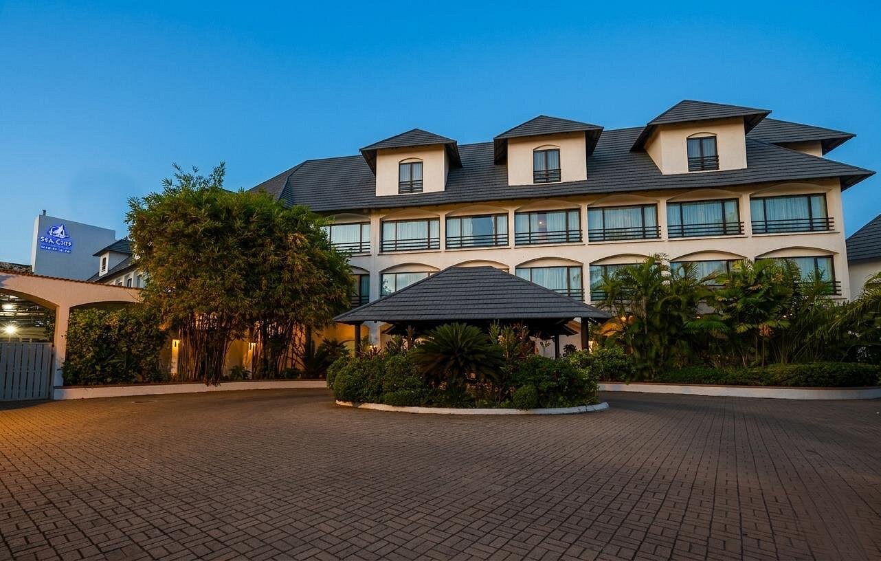 Sea Cliff Hotel
