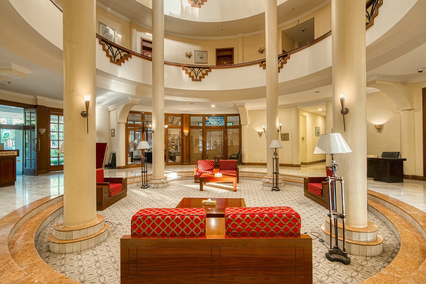 Kibo Palace Hotel Arusha image 2