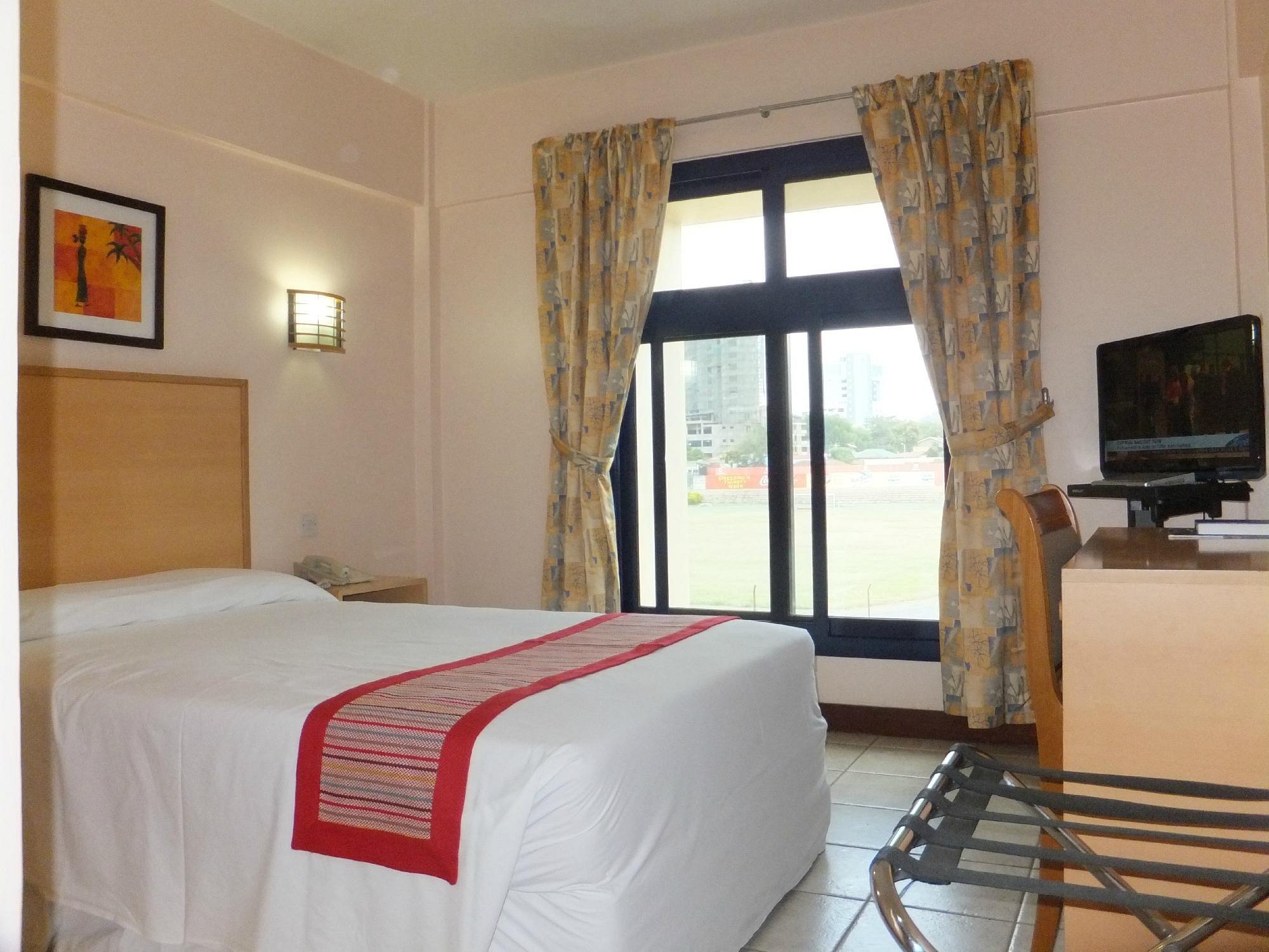 Arusha Crown Hotel image 1