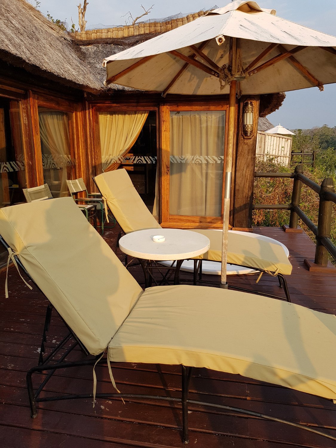Serena Mivumo River Lodge image 2