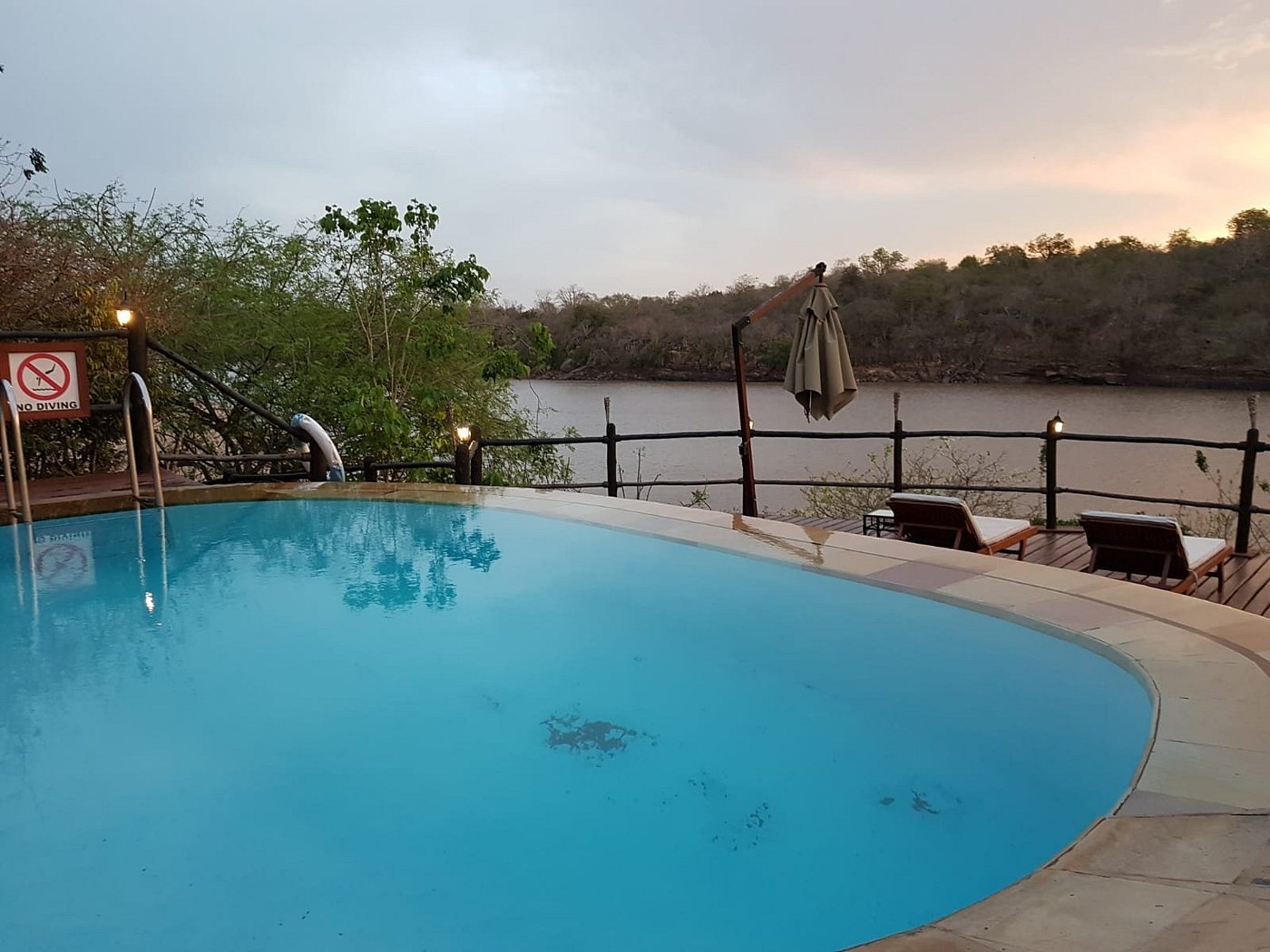 Serena Mivumo River Lodge image 1