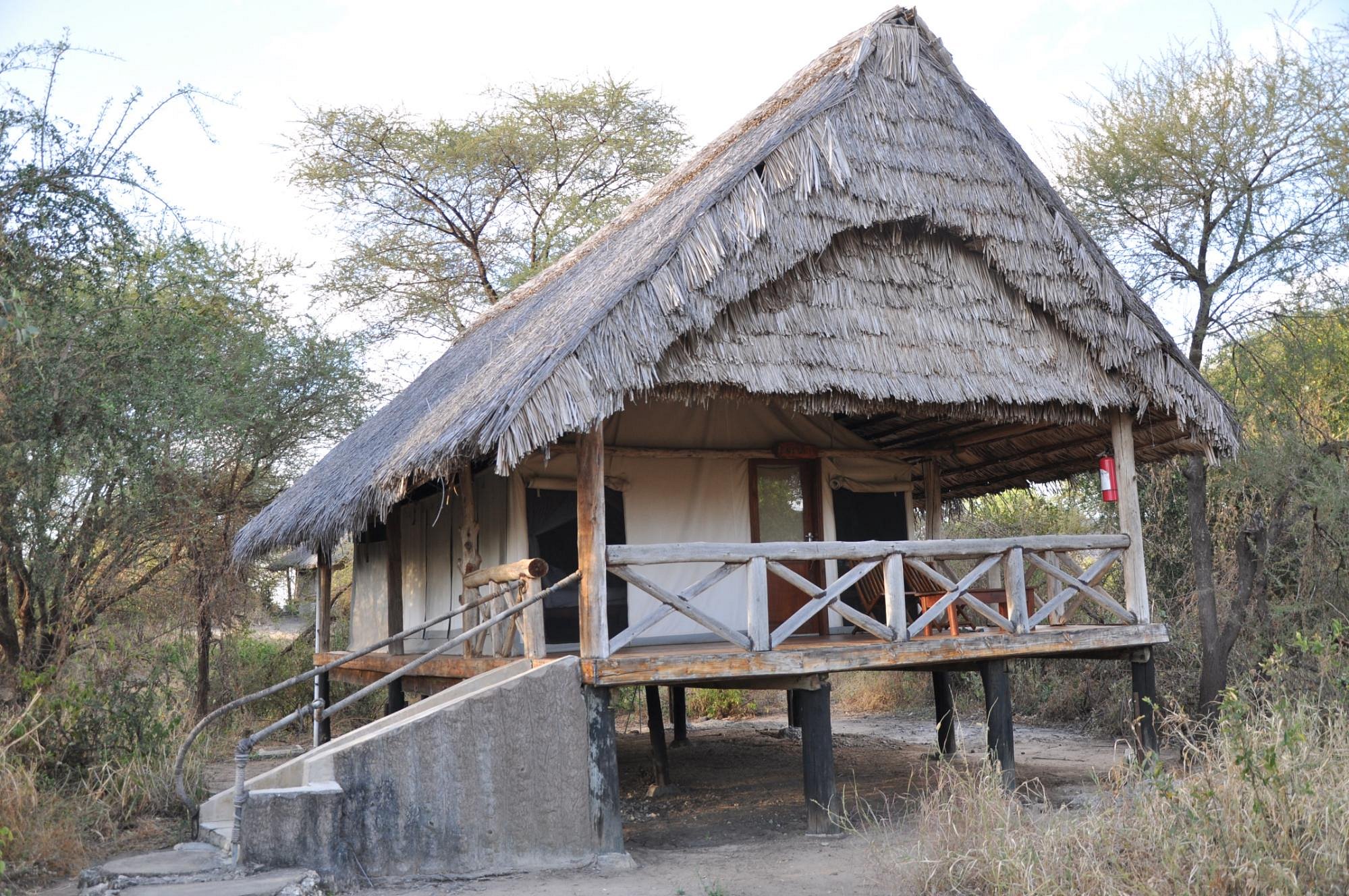 Roika Tarangire Tented Lodge image 1