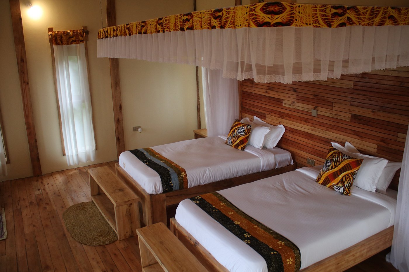 Chimpnest Safari Lodge image 1