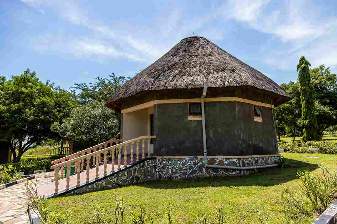 Parkside Lodge image 2