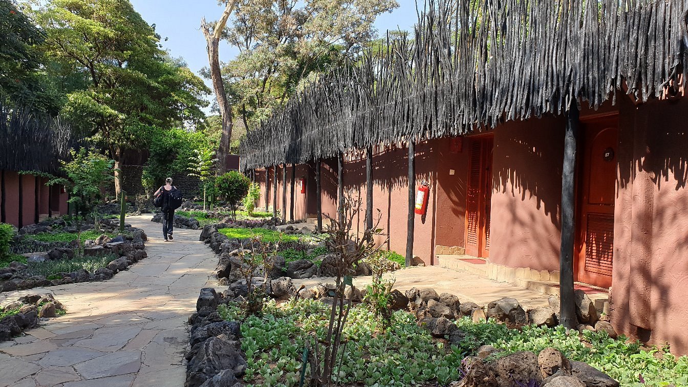 Amboseli Serena Safari Lodge image 1