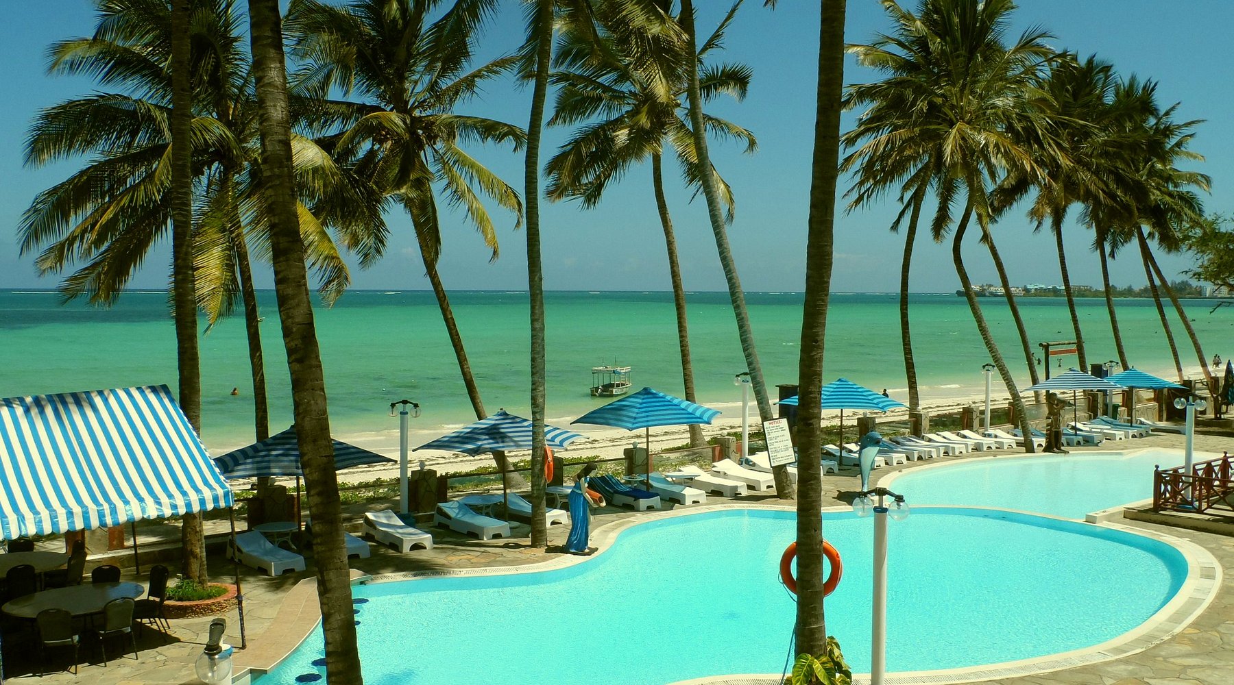 Sai Rock Beach Hotel & Spa image 1