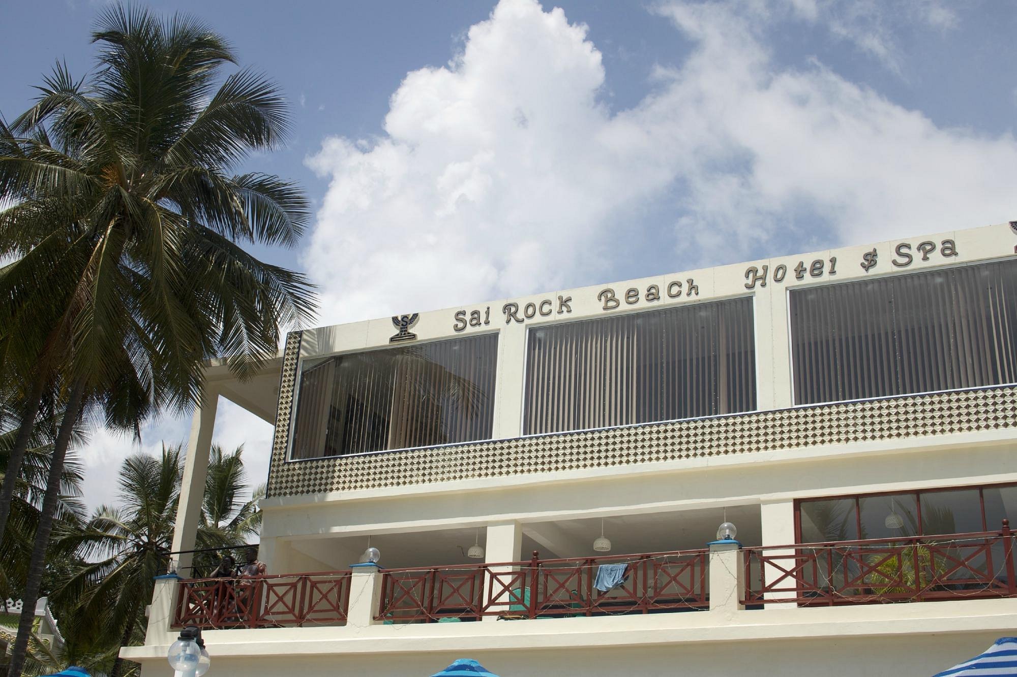 Sai Rock Beach Hotel & Spa image 2