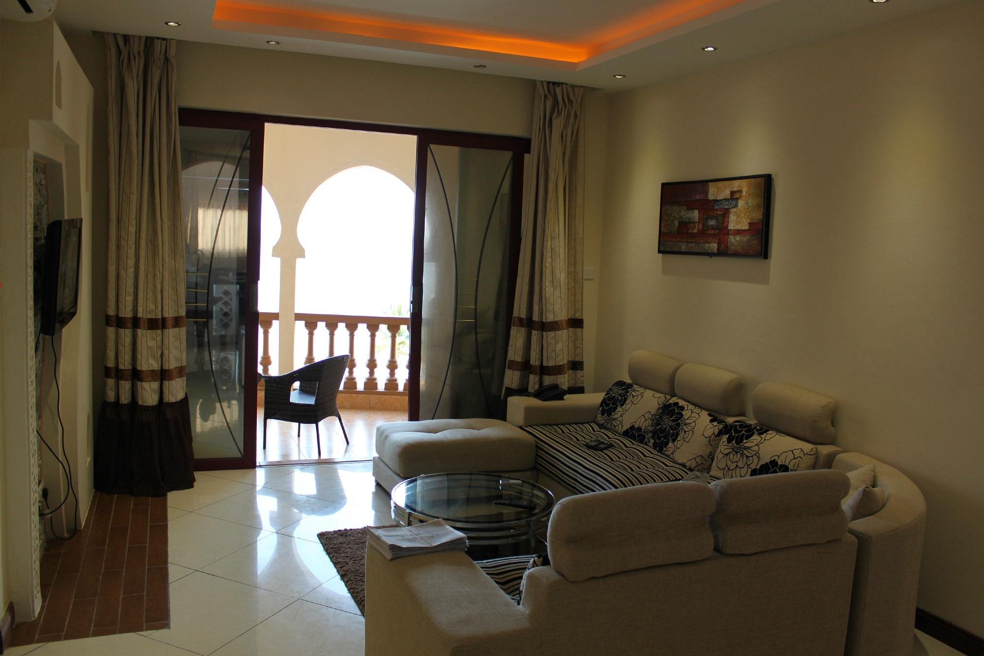 Eden Beach Resort & Spa image 2