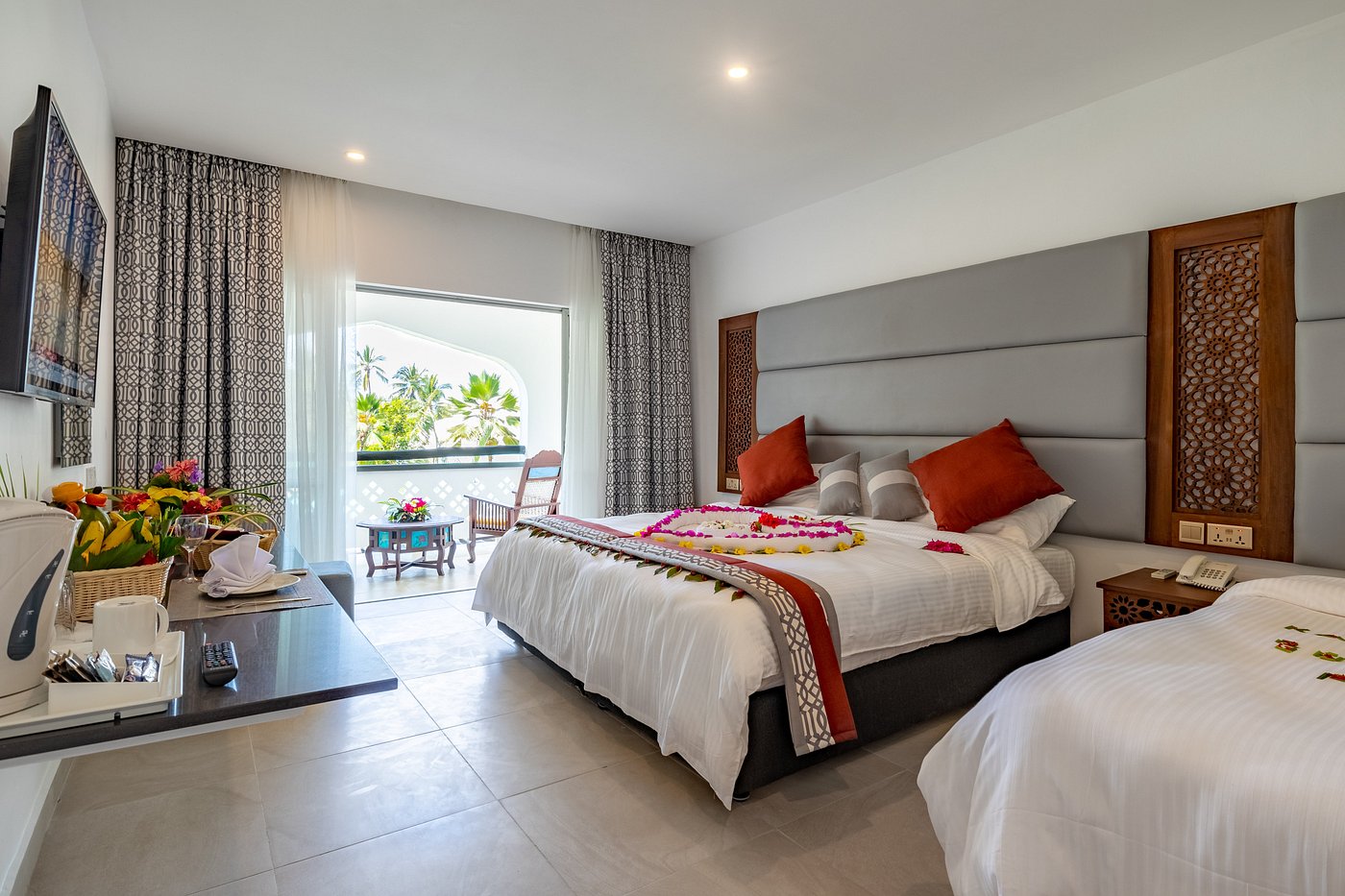 Southern Palms Beach Resort image 3