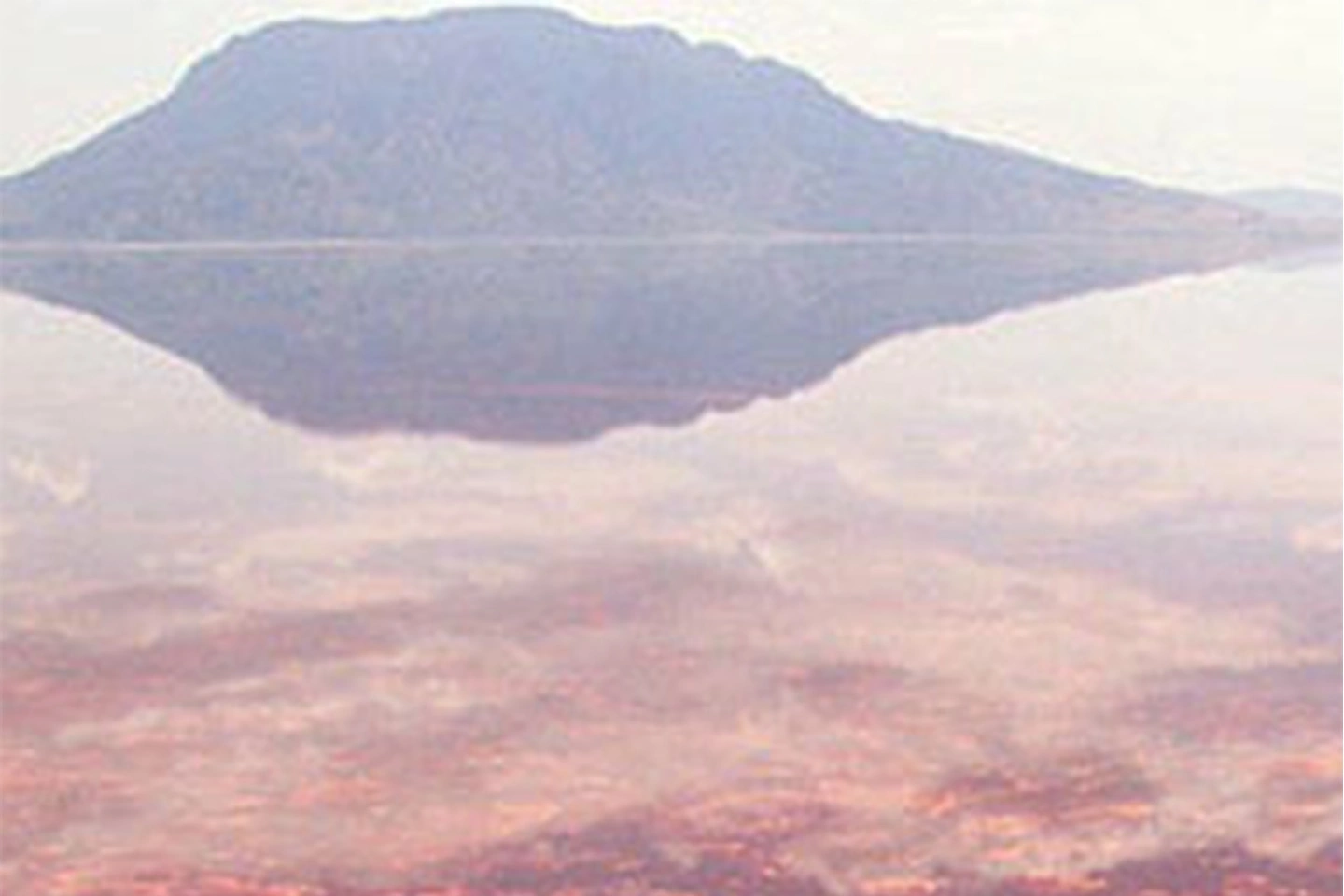 Lake Natron image 3