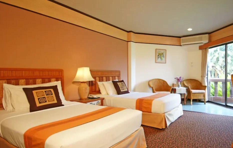 Botanical Beach Hotel and Convention Center