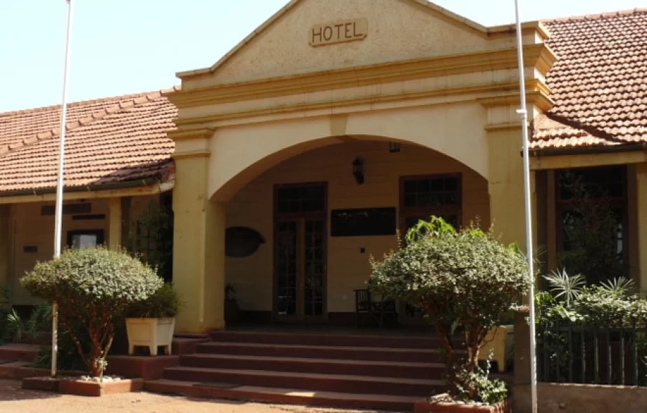 Safari Hotel